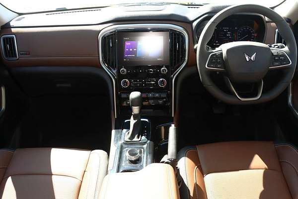 2025 Mahindra Scorpio Z8L