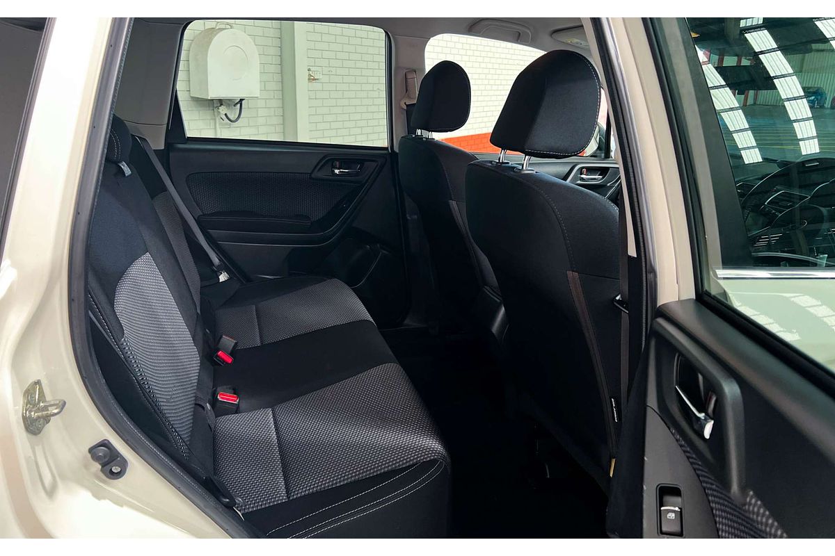2017 Subaru Forester 2.5i-L S4