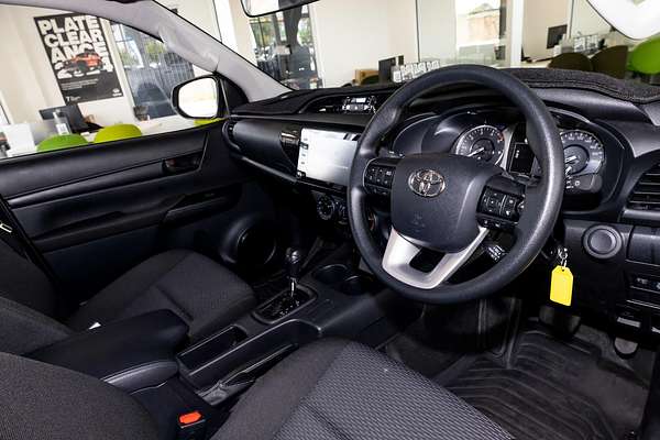 2022 Toyota Hilux Workmate GUN125R 4X4