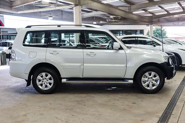 2018 Mitsubishi Pajero GLX NX