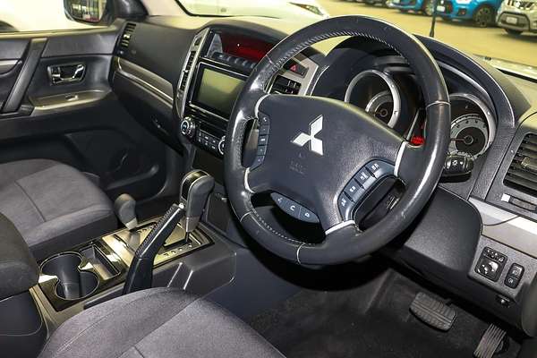 2018 Mitsubishi Pajero GLX NX