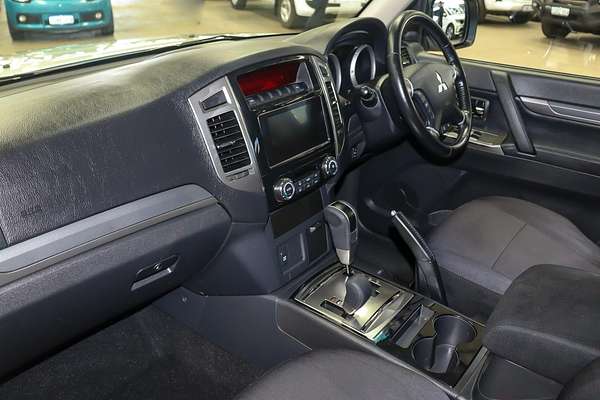 2018 Mitsubishi Pajero GLX NX