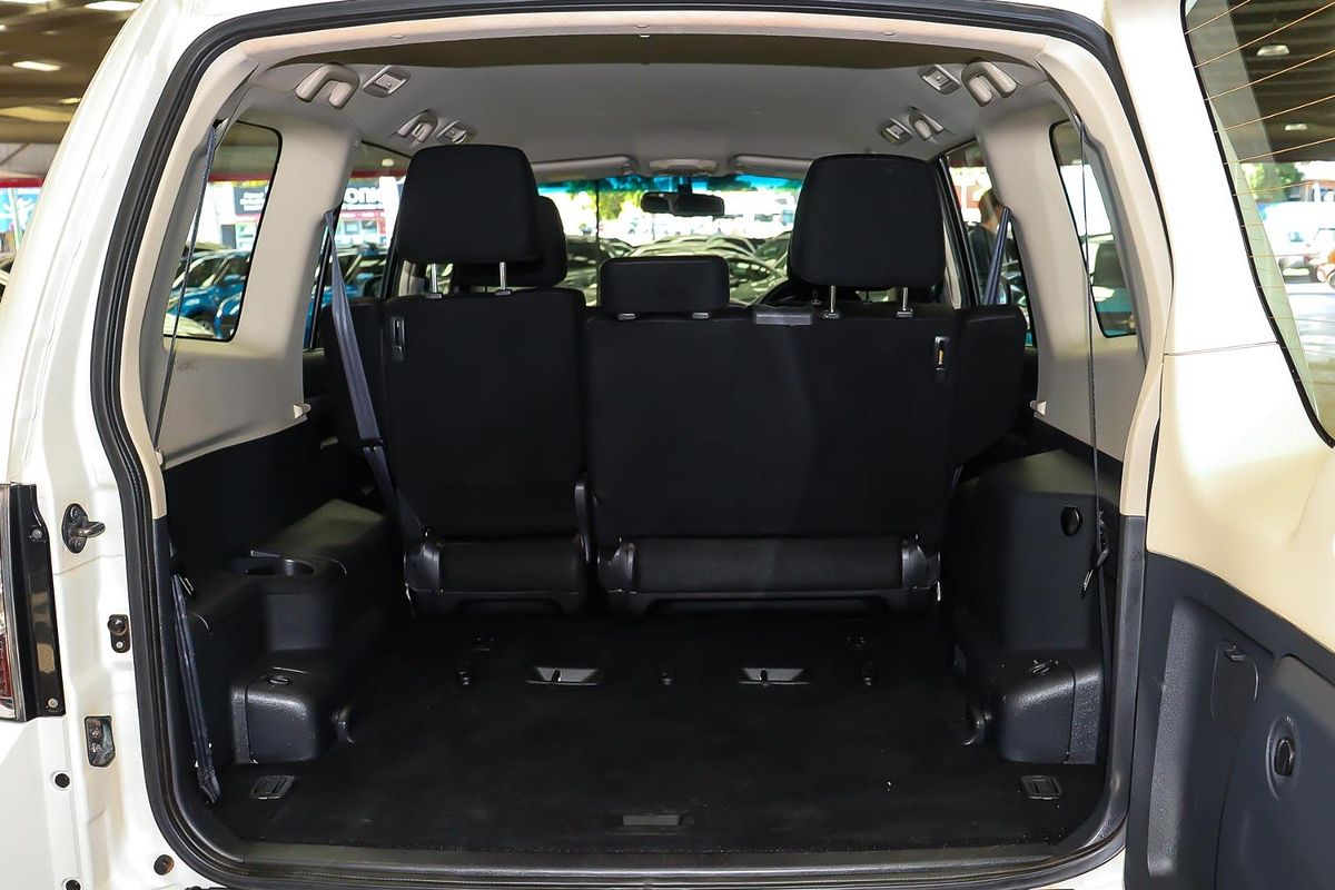 2018 Mitsubishi Pajero GLX NX