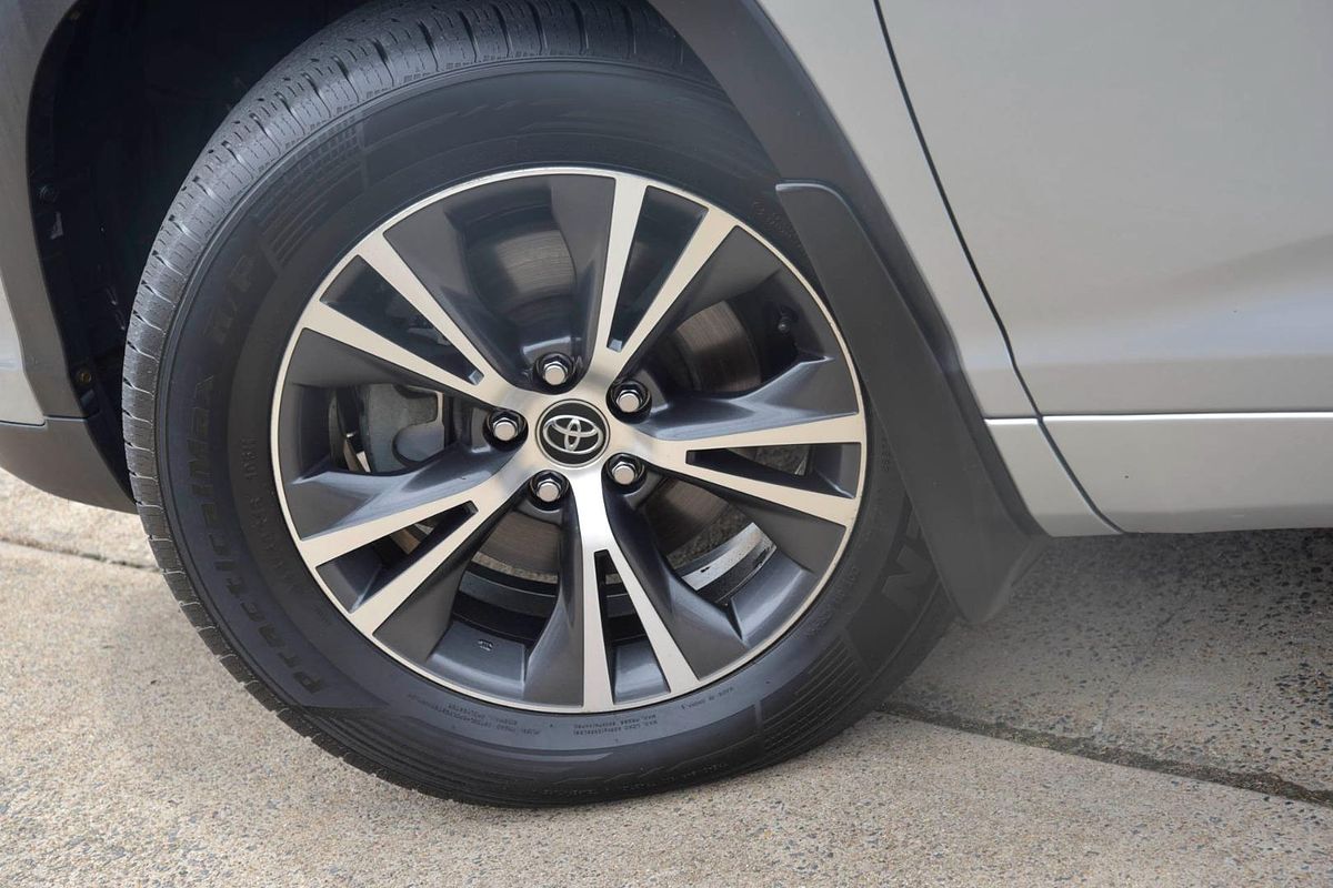 2017 Toyota Kluger GX GSU55R