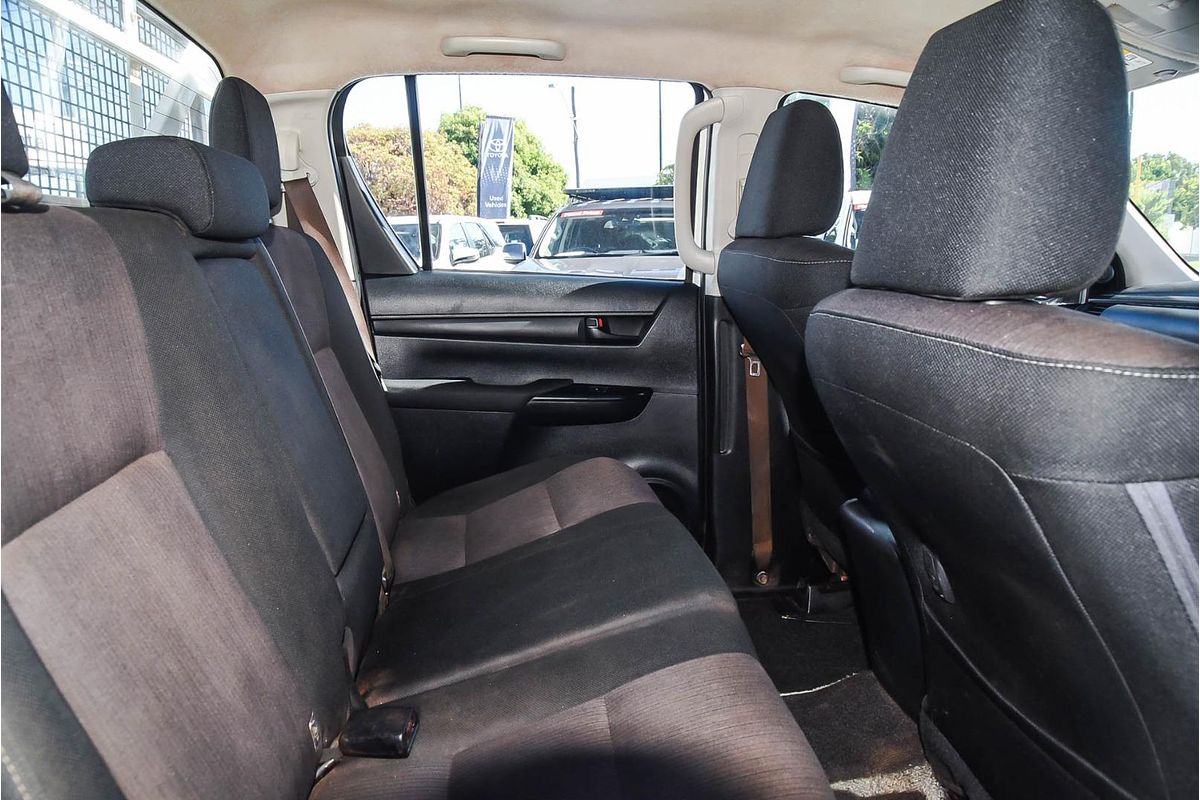 2017 Toyota Hilux SR GUN126R 4X4