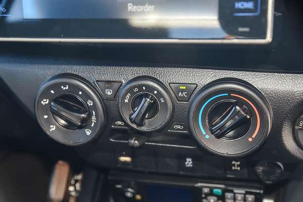 2017 Toyota Hilux SR GUN126R 4X4