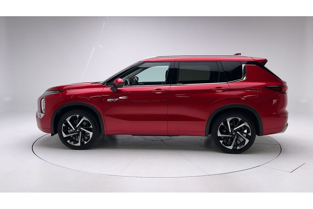 2023 Mitsubishi Outlander PHEV Exceed ZM