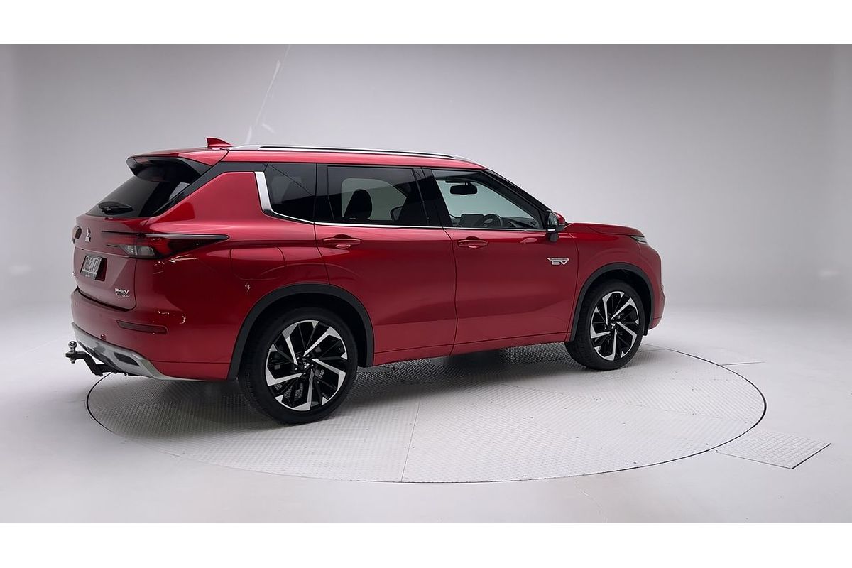 2023 Mitsubishi Outlander PHEV Exceed ZM