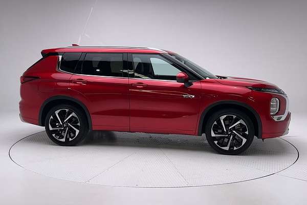 2023 Mitsubishi Outlander PHEV Exceed ZM
