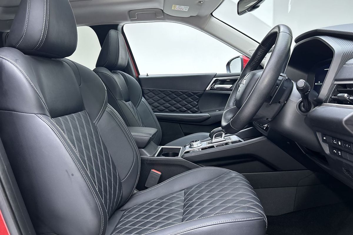 2023 Mitsubishi Outlander PHEV Exceed ZM