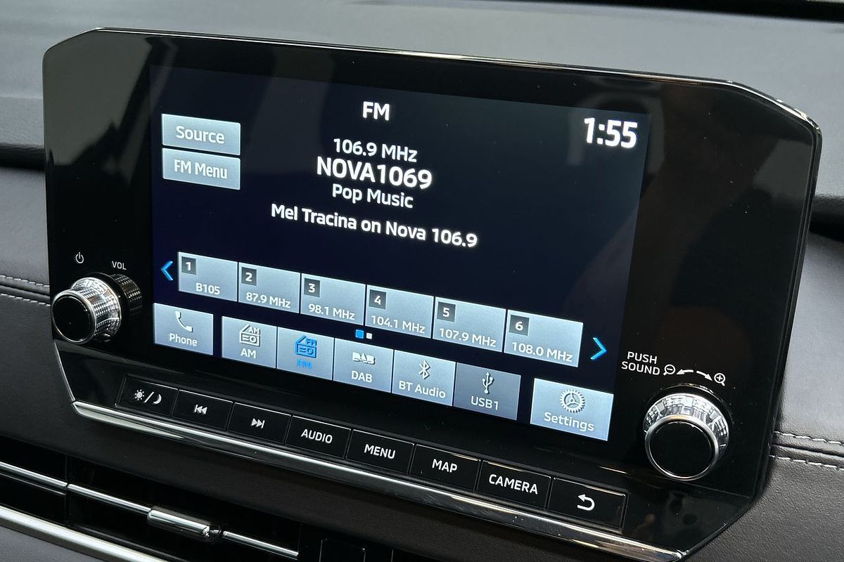 2024 Mitsubishi Outlander LS ZM