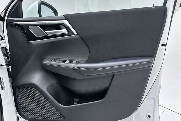 2024 Mitsubishi Outlander LS ZM