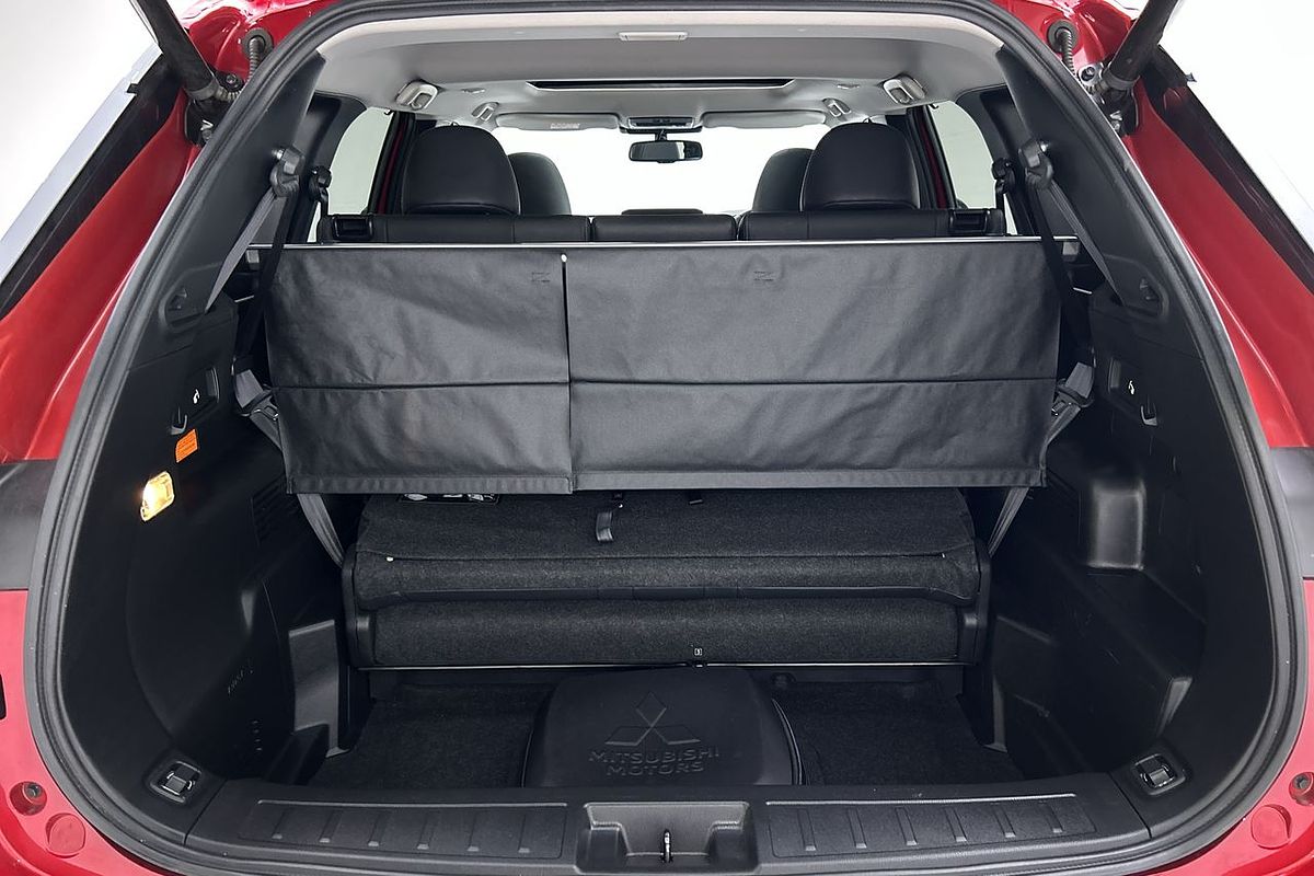 2023 Mitsubishi Outlander PHEV Exceed ZM