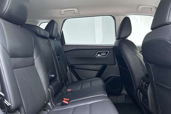 2023 Nissan X-TRAIL ST-L T33
