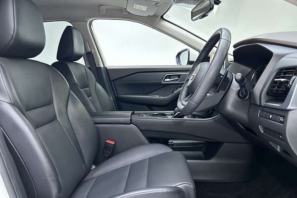 2023 Nissan X-TRAIL ST-L T33