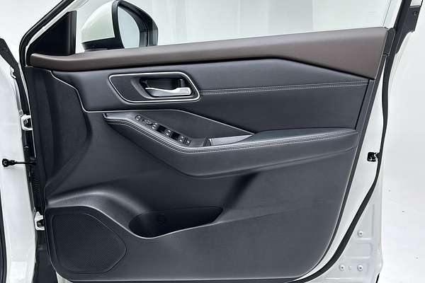 2023 Nissan X-TRAIL ST-L T33