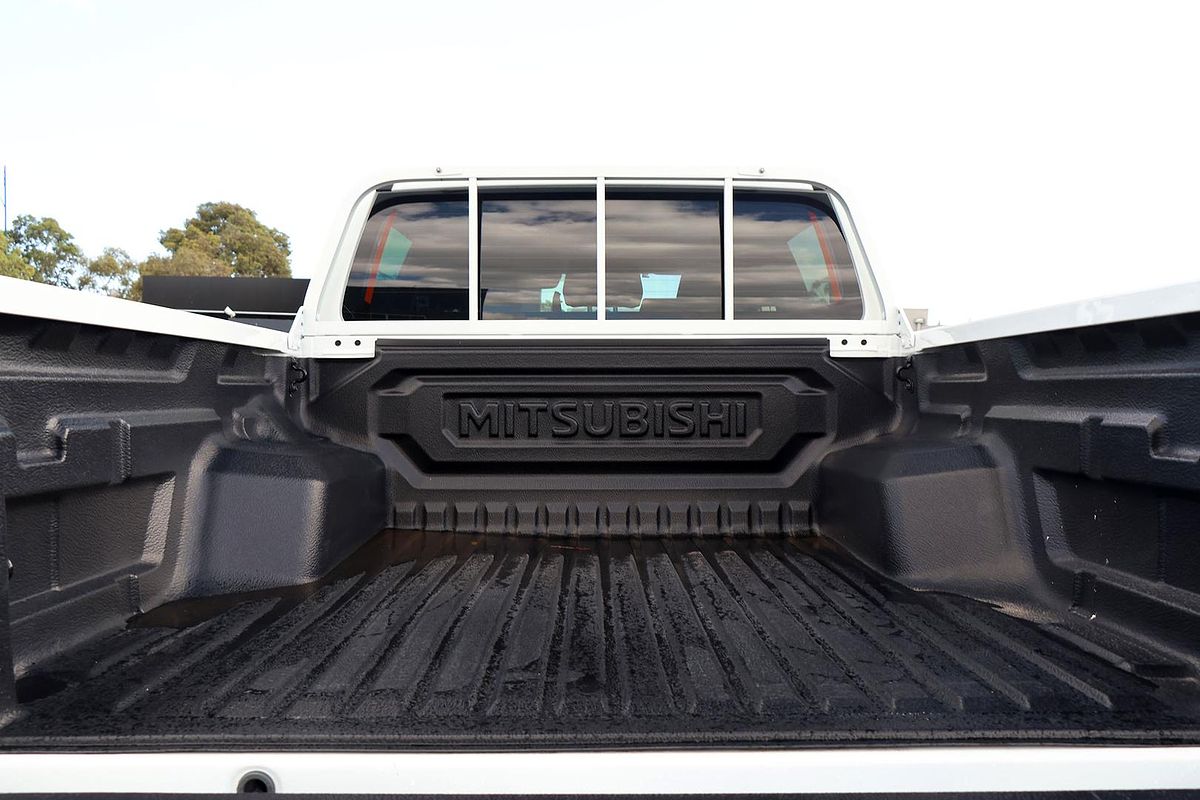 2024 Mitsubishi Triton GLX MV 4X4