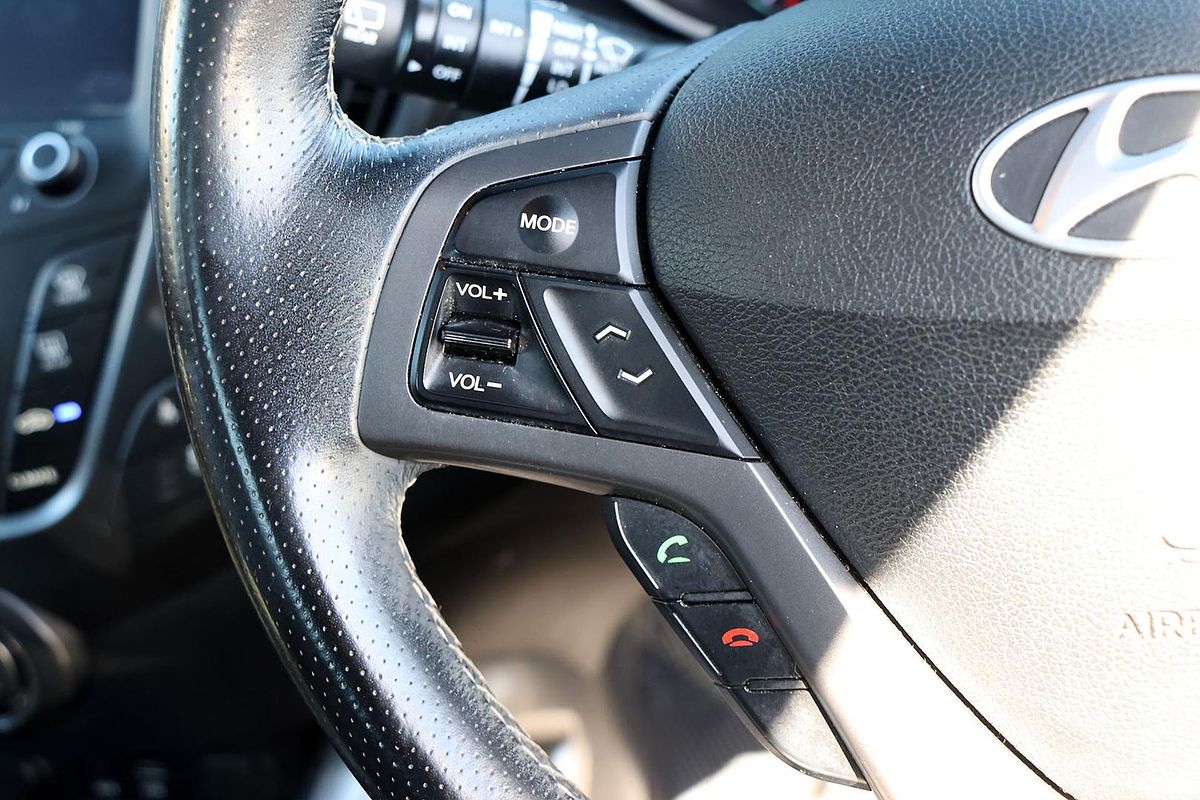 2015 Hyundai Veloster SR Turbo FS4 Series II