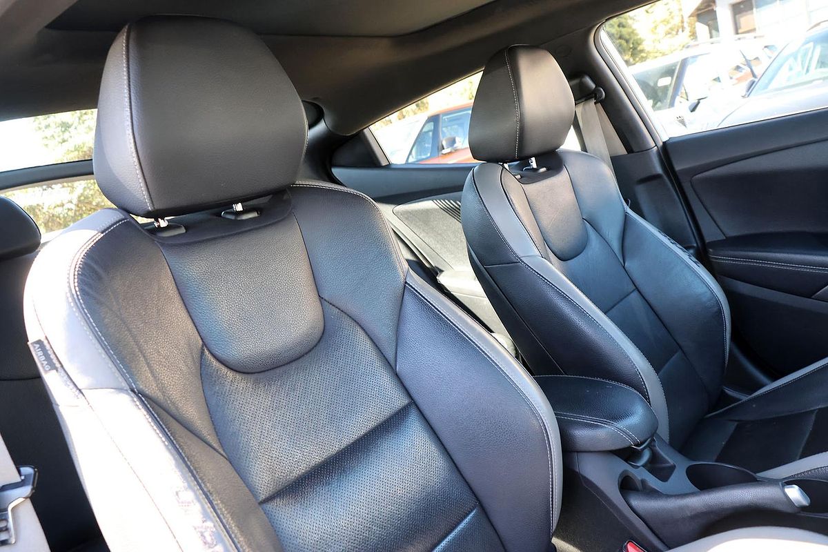 2015 Hyundai Veloster SR Turbo FS4 Series II