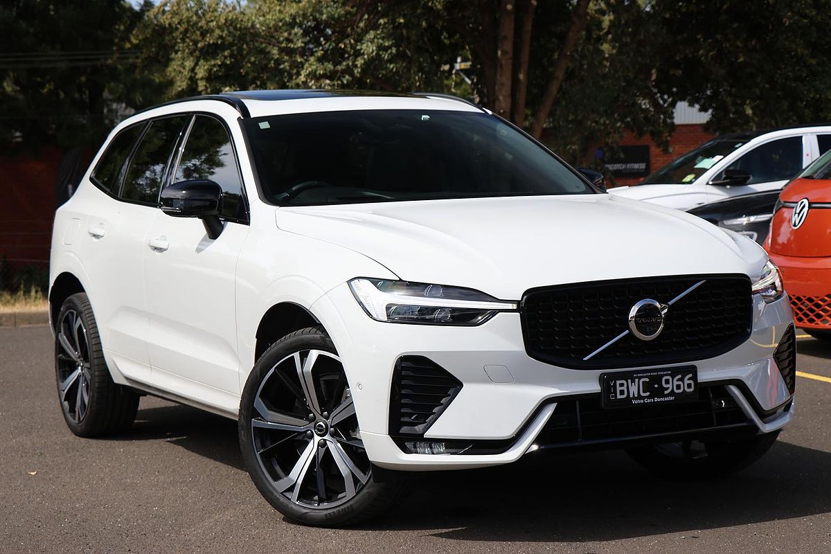 2021 Volvo XC60 B6 R-Design