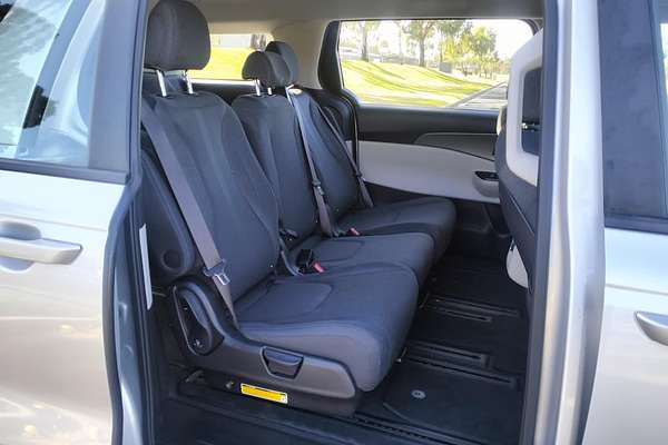 2021 Kia Carnival S KA4