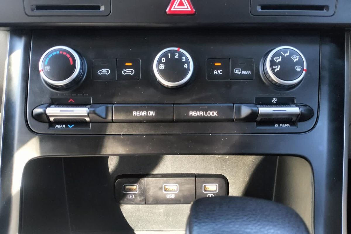 2021 Kia Carnival S KA4