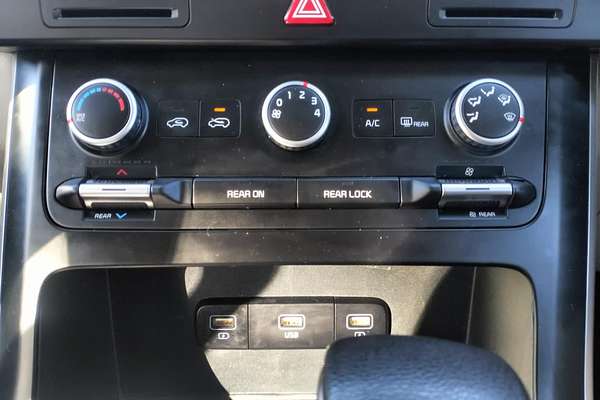2021 Kia Carnival S KA4