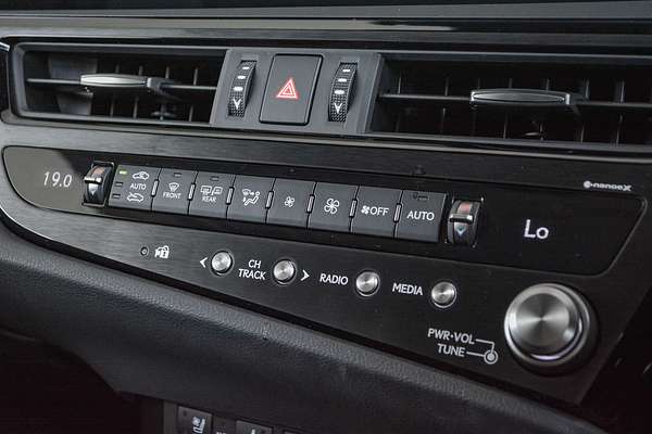 2023 Lexus ES ES300h Sports Luxury AXZH10R