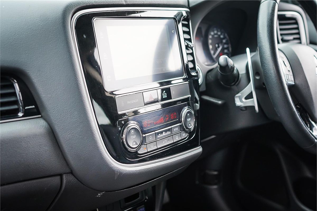 2018 Mitsubishi Outlander LS ZL