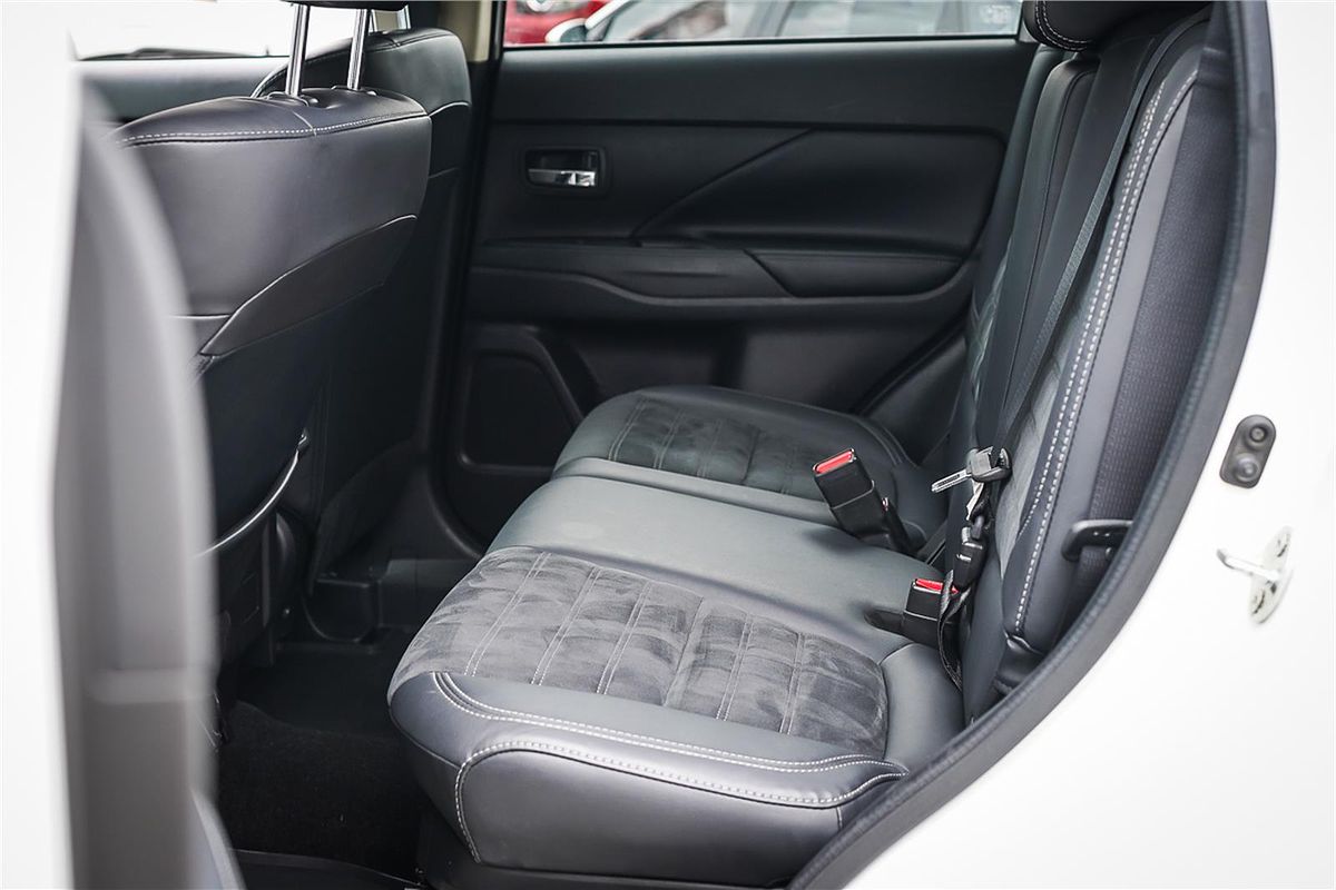 2018 Mitsubishi Outlander LS ZL