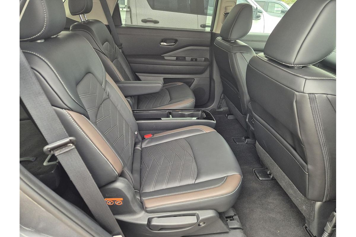 2024 Nissan Pathfinder Ti-L R53