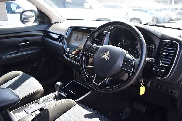 2020 Mitsubishi Outlander ES ZL