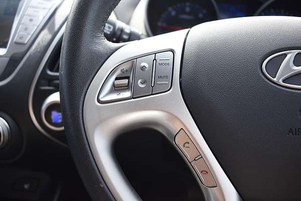 2013 Hyundai ix35 Highlander LM2