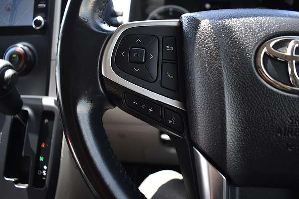 2022 Toyota Hiace GDH300R LWB