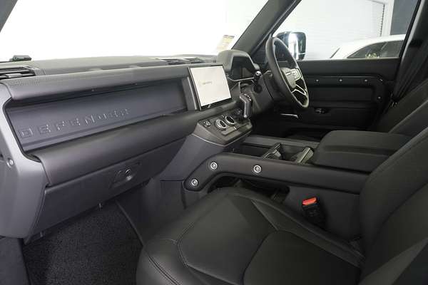 2024 Land Rover Defender 110 P400 X-Dynamic HSE L663