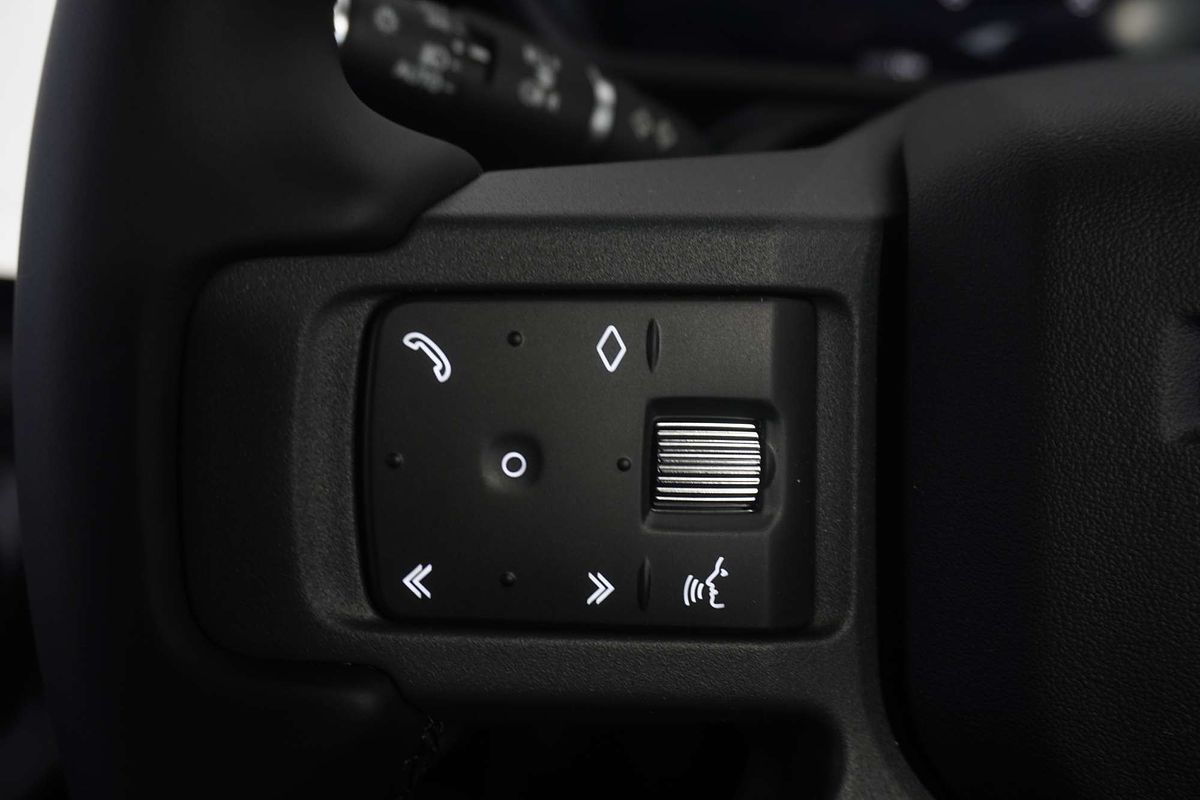 2024 Land Rover Defender 110 P400 X-Dynamic HSE L663