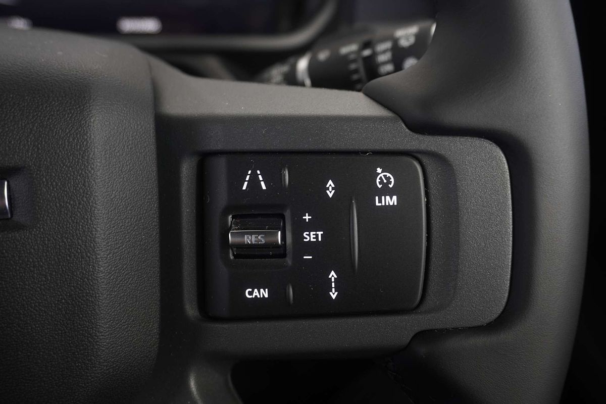 2024 Land Rover Defender 110 P400 X-Dynamic HSE L663