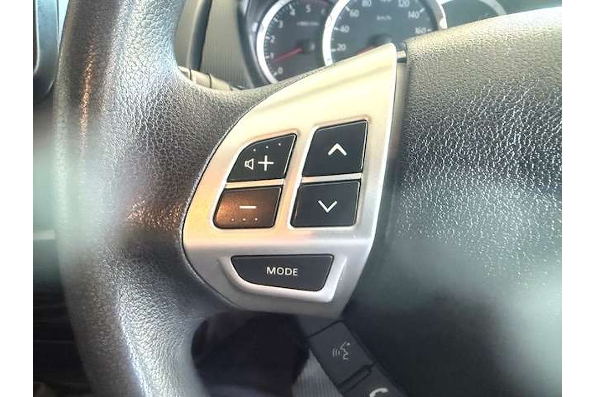 2015 Mitsubishi Triton GLX MN 4X4