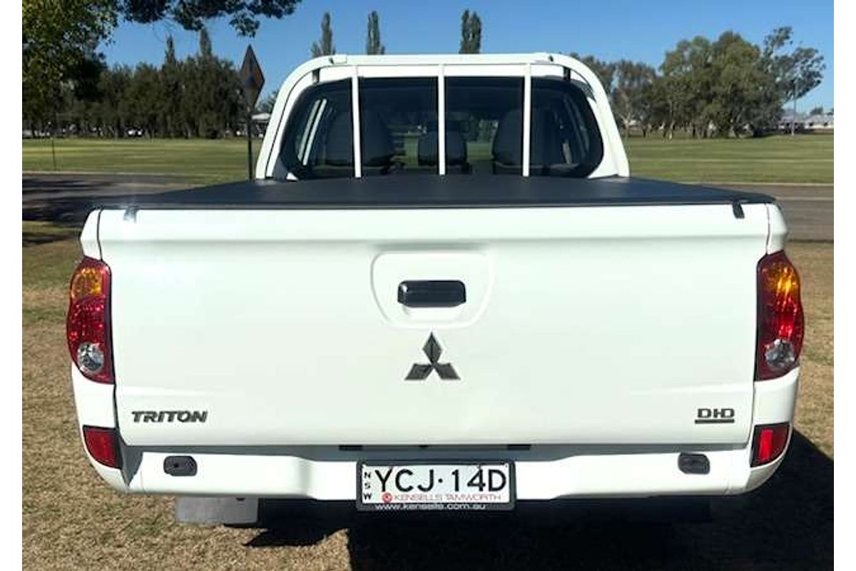 2015 Mitsubishi Triton GLX MN 4X4