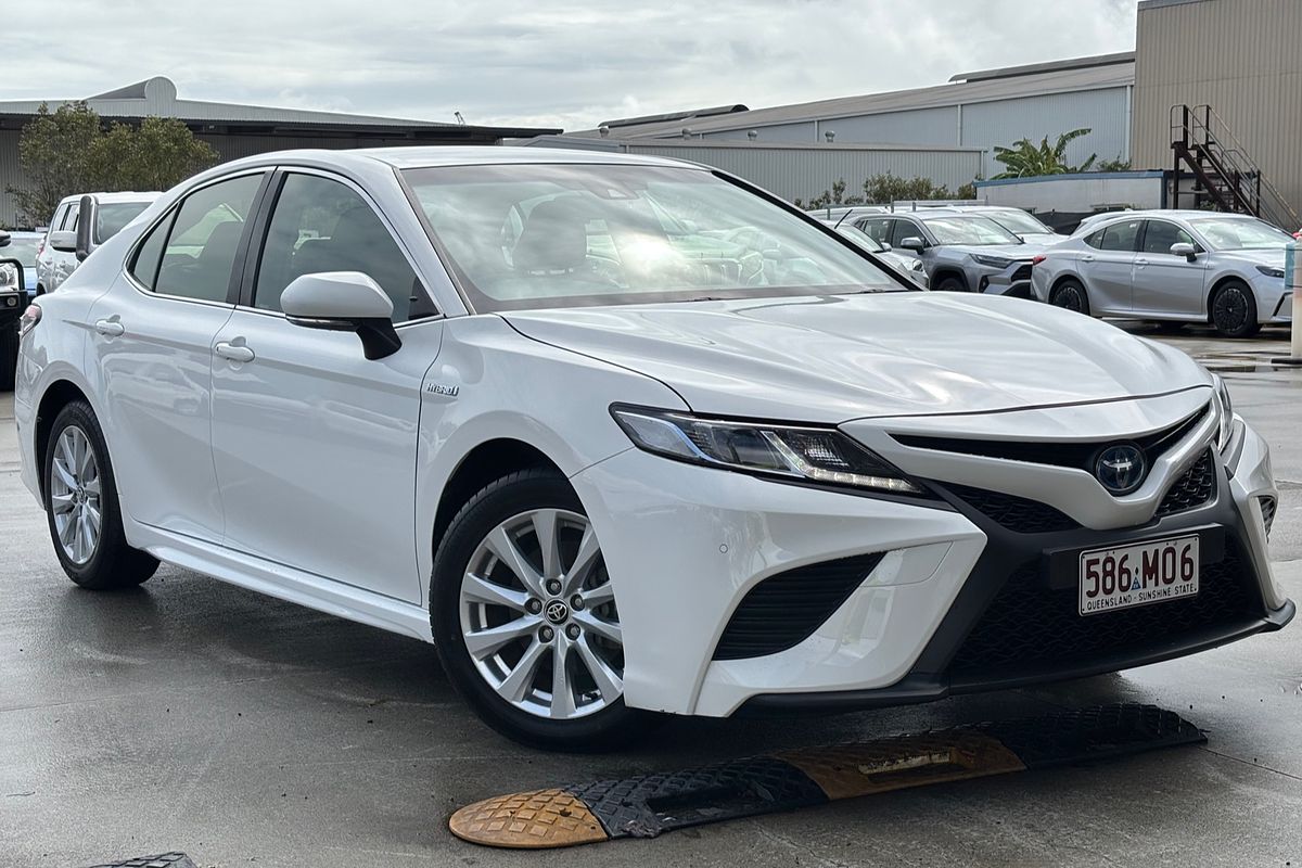2020 Toyota Camry Ascent Sport