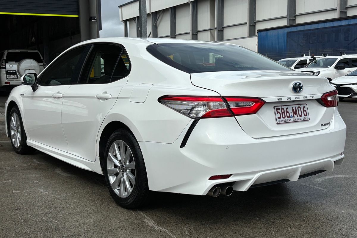 2020 Toyota Camry Ascent Sport