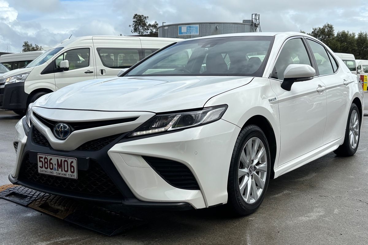 2020 Toyota Camry Ascent Sport