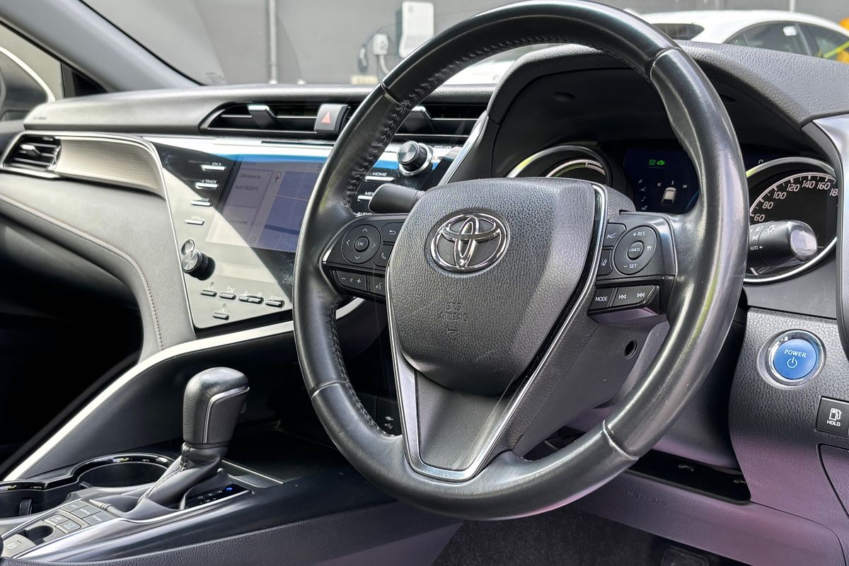 2020 Toyota Camry Ascent Sport