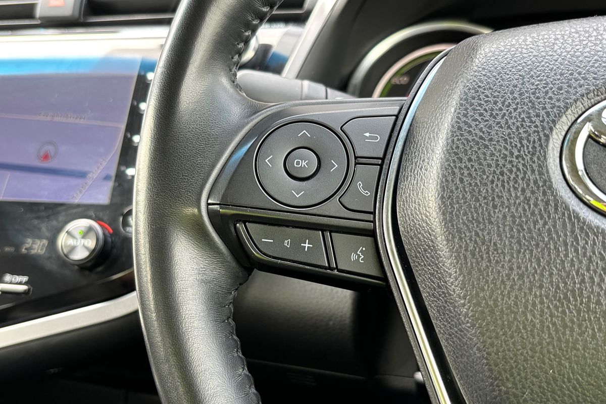 2020 Toyota Camry Ascent Sport