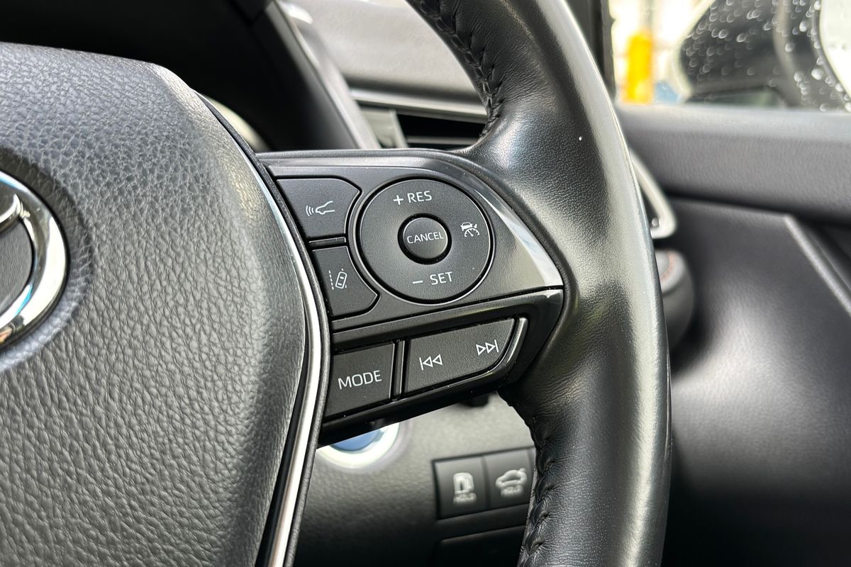 2020 Toyota Camry Ascent Sport