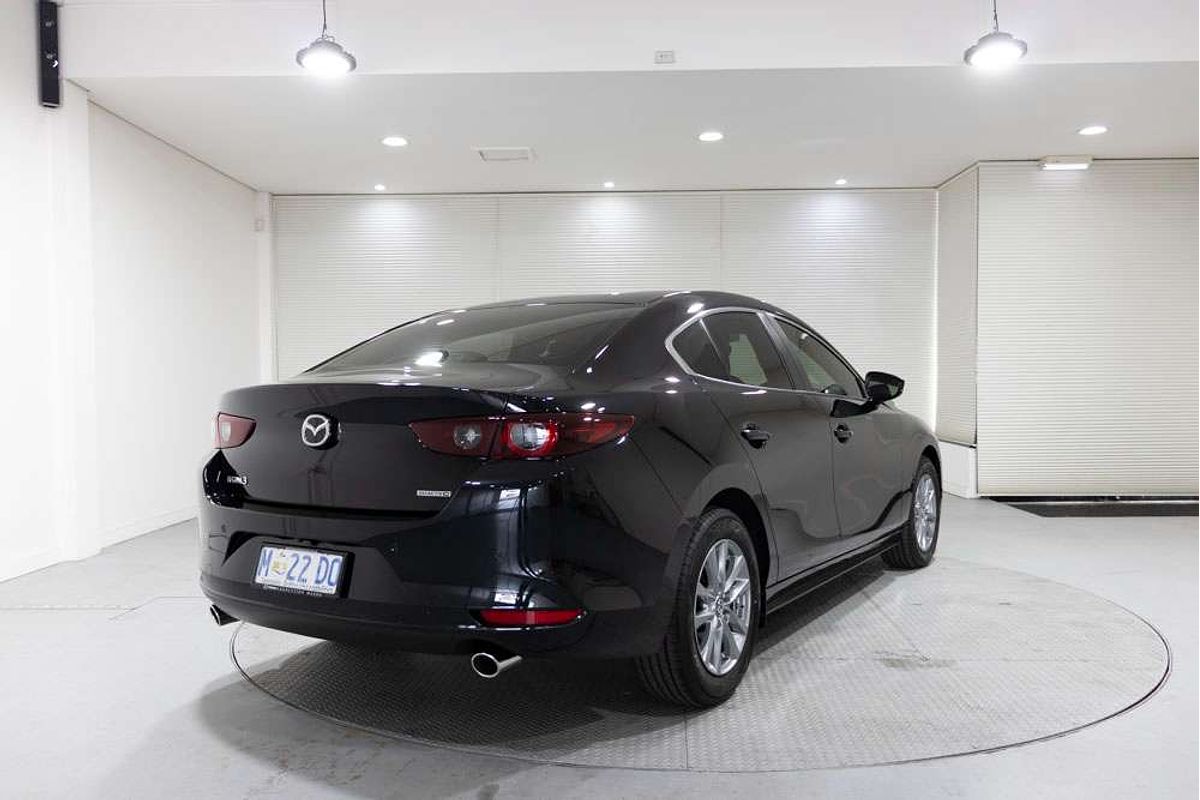 MAZDA3 R 6AUTO SEDAN G20 PURE