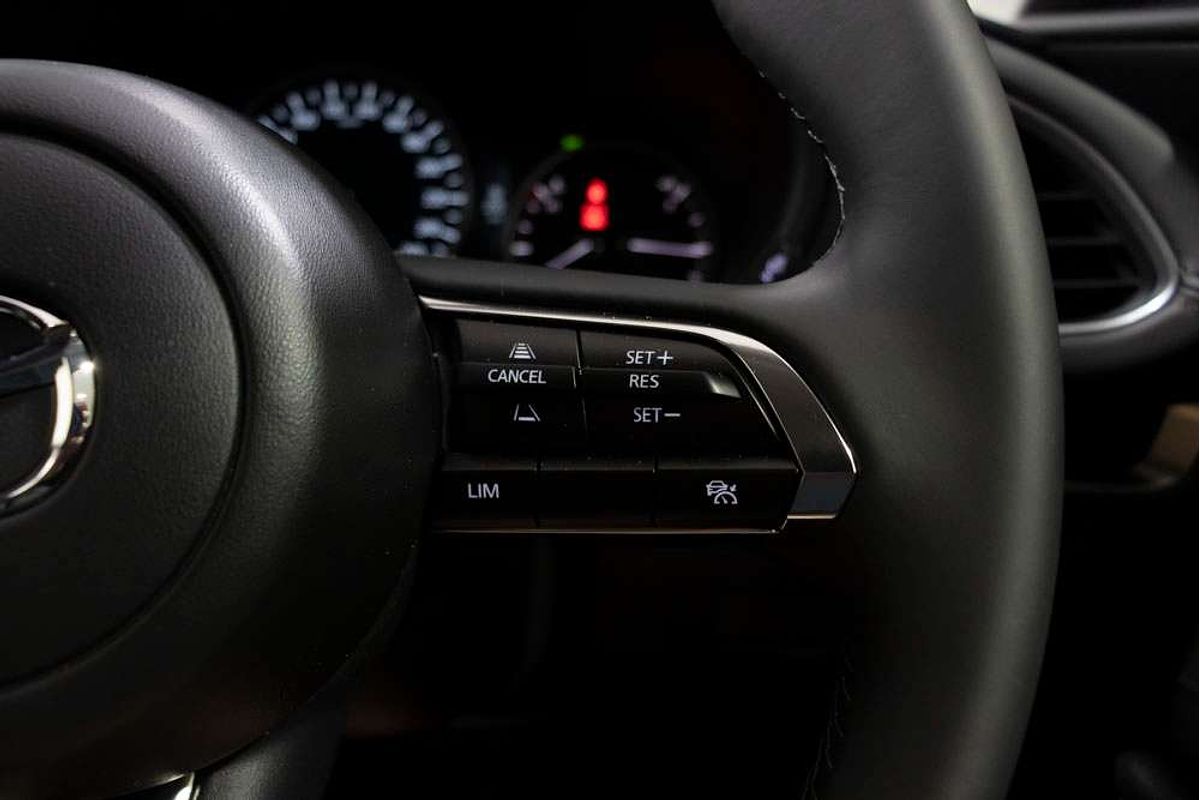 MAZDA3 R 6AUTO SEDAN G20 PURE
