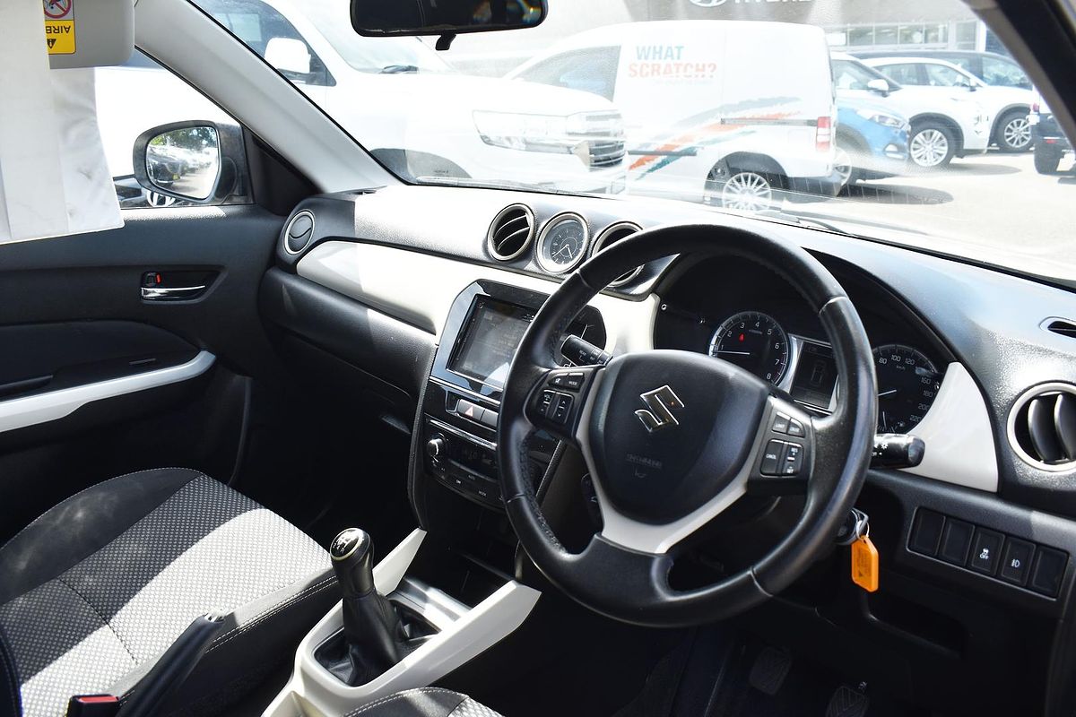 2016 Suzuki Vitara RT-S LY