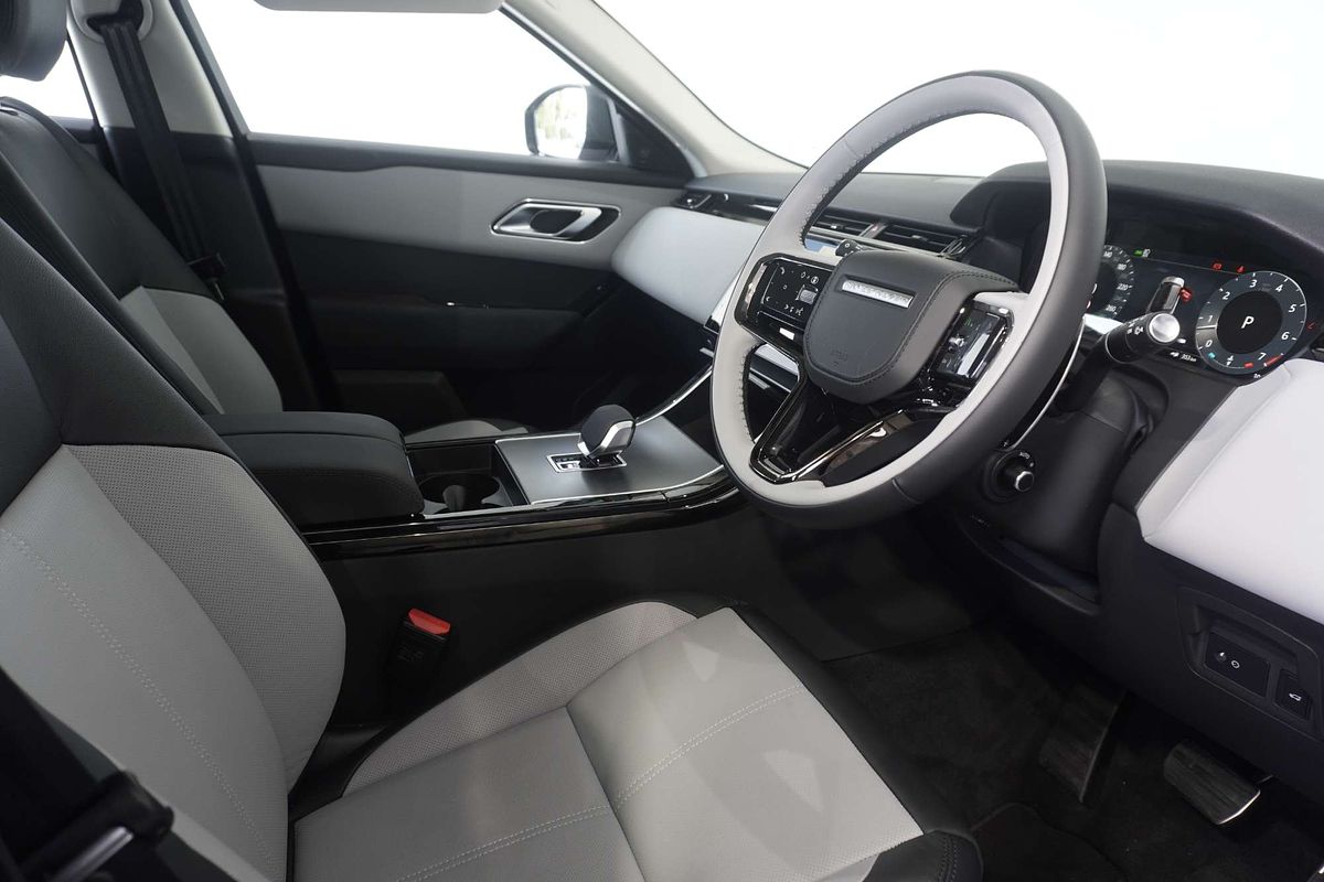 2024 Land Rover Range Rover Velar P250 Dynamic SE L560
