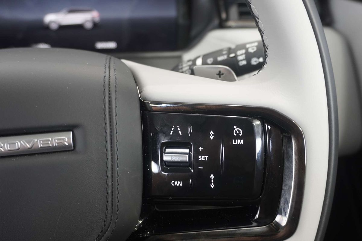 2024 Land Rover Range Rover Velar P250 Dynamic SE L560